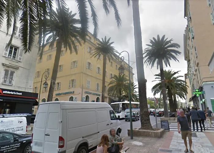 Toit Terrasse Centre Historique Ajaccio (Corsica)